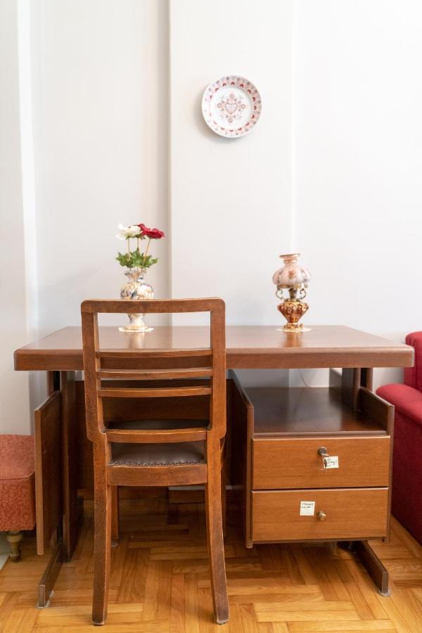 Family Apartment At Kalithea 2 Bedrooms 4 Pers Athén Kültér fotó