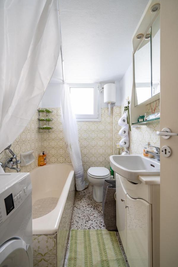 Family Apartment At Kalithea 2 Bedrooms 4 Pers Athén Kültér fotó