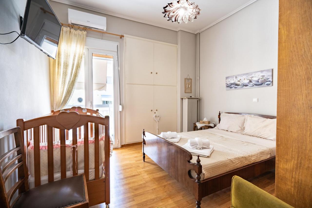 Family Apartment At Kalithea 2 Bedrooms 4 Pers Athén Kültér fotó